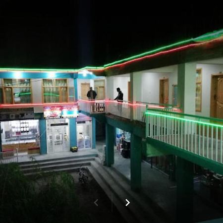 Hotel Noor Nama Palace Hunza Hassan Abad Kültér fotó
